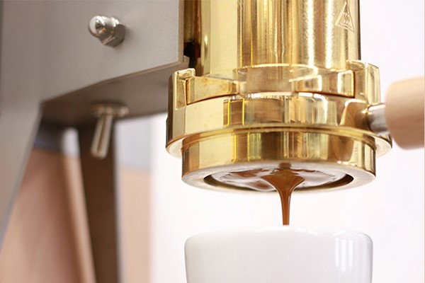 STRIETMAN 推出壁挂式咖啡机 ES3 Espresso