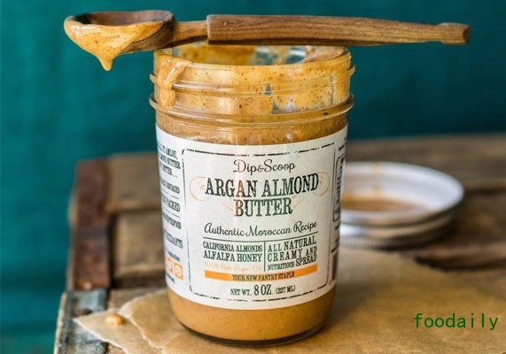 WFF16SpreadsDipScoop