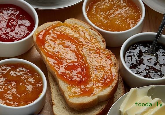 WFF16SpreadsTropicalFruitStand