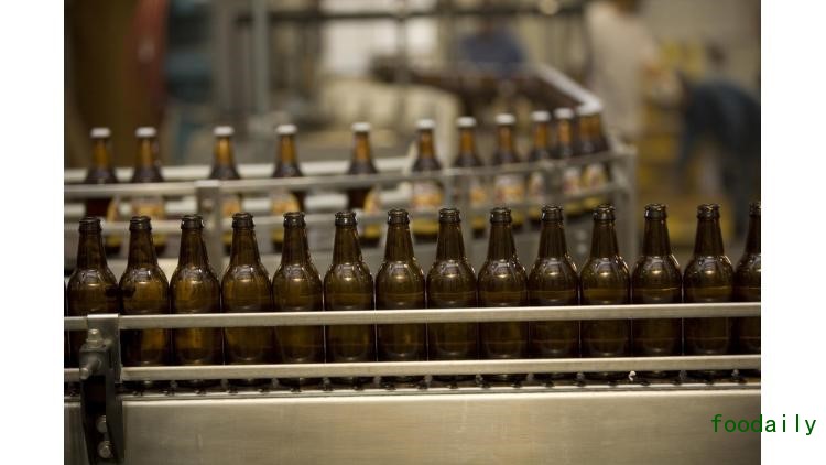 Post-Beer-iStock_000005252676