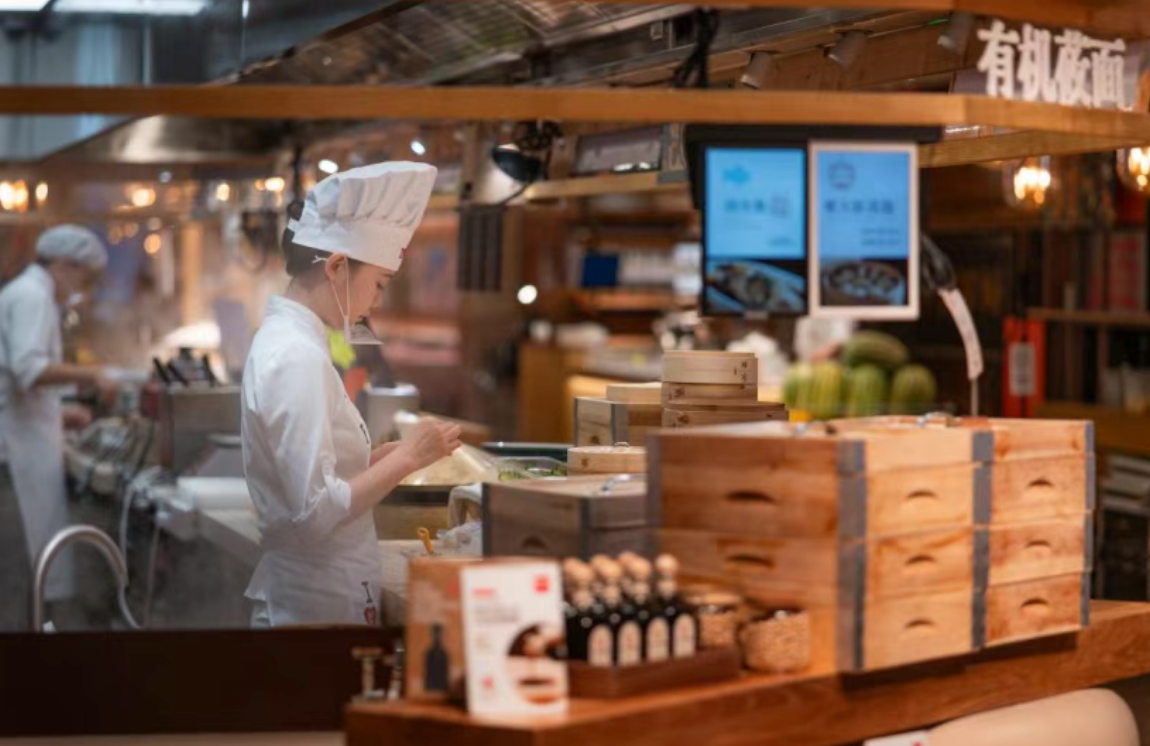 爱游戏app-贾国龙的反思与百日风波后的西贝